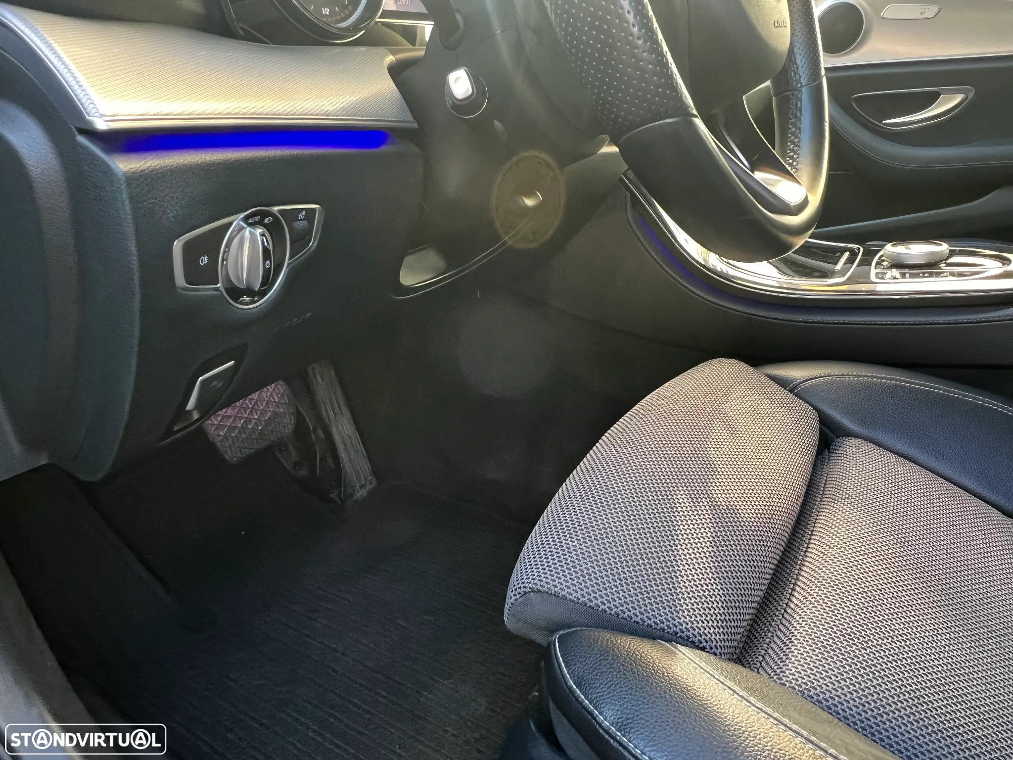 Mercedes-Benz E 220 d Avantgarde+ - 35