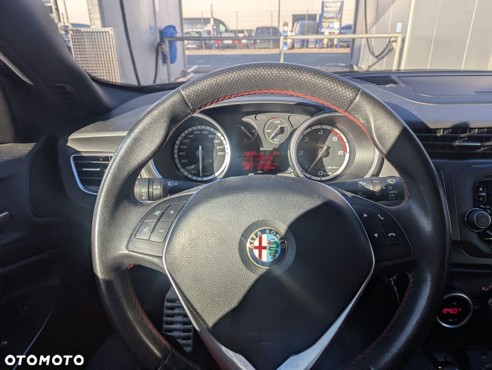 Alfa Romeo Giulietta 2.0 JTDM Distinctive - 5