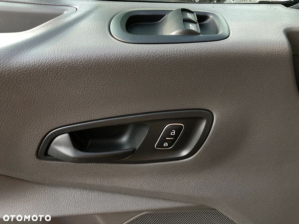 Ford Transit podwozie z kabiną - 15