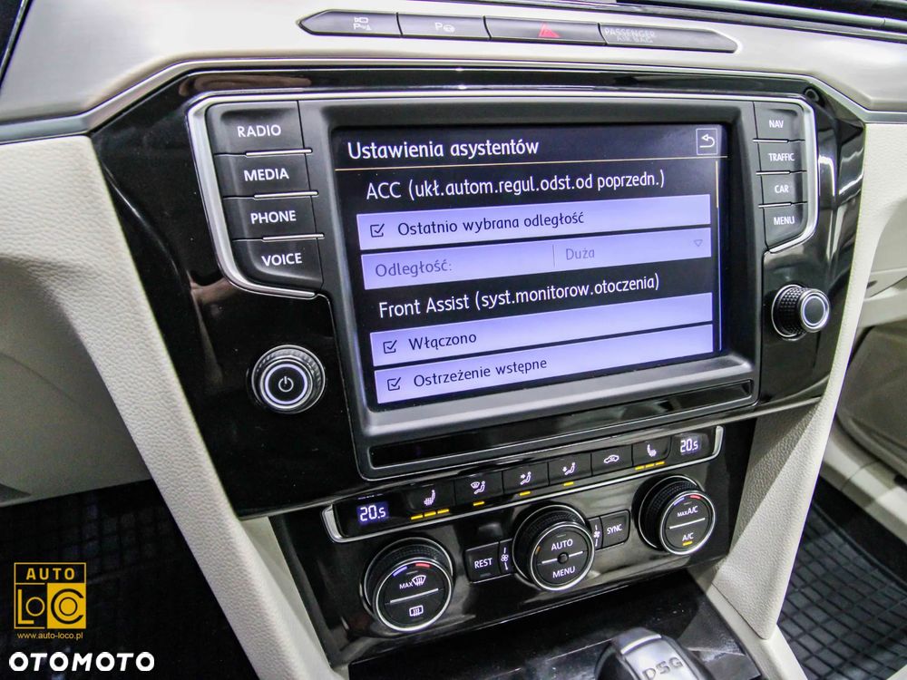 Volkswagen Passat - 22