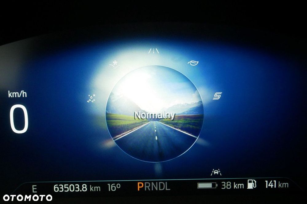 Ford Kuga - 27