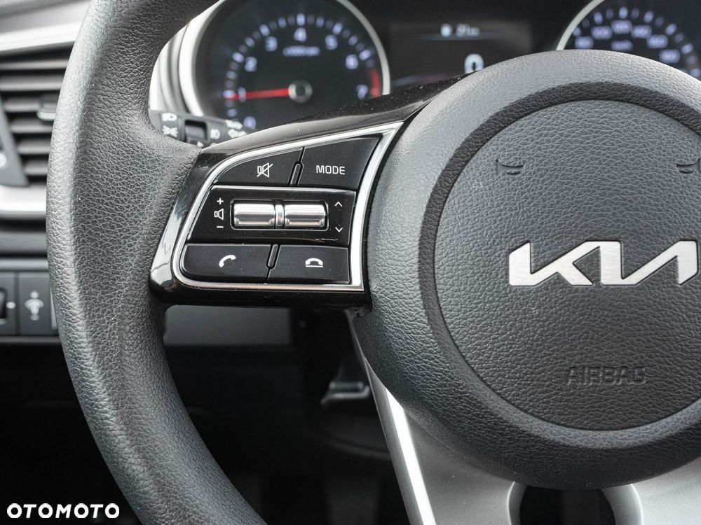 Kia Ceed - 15
