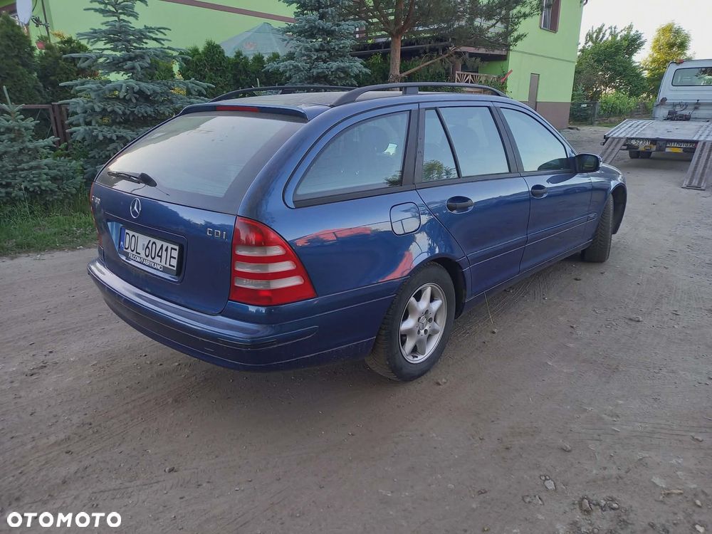 MERCEDES W203 KOMBI 2.2D 2001r - 3