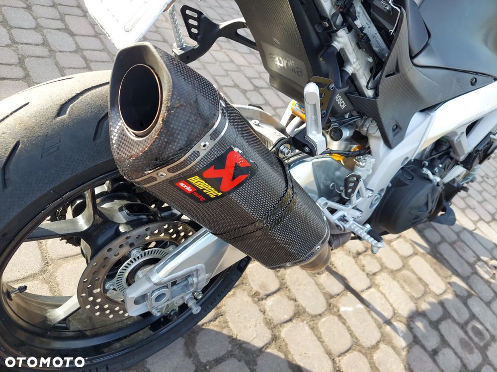 Aprilia Tuono - 15