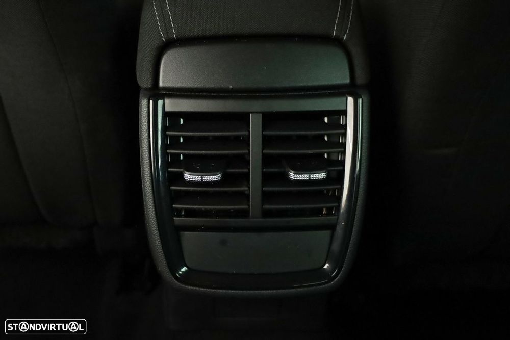 Skoda Kamiq 1.0 TSI DSG - 22