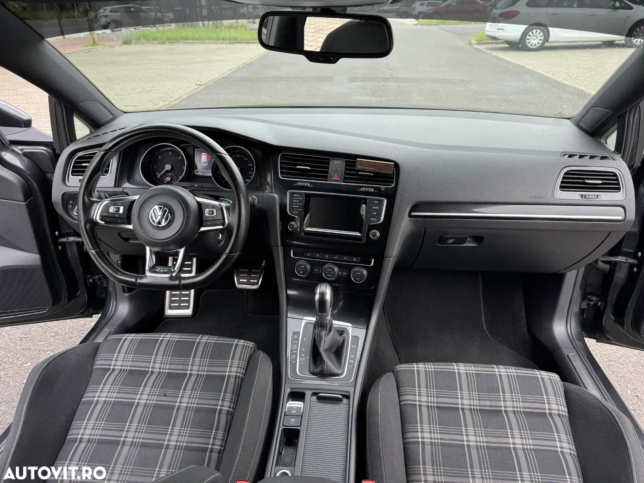 Volkswagen Golf GTD 2.0 TDI SCR DSG - 12