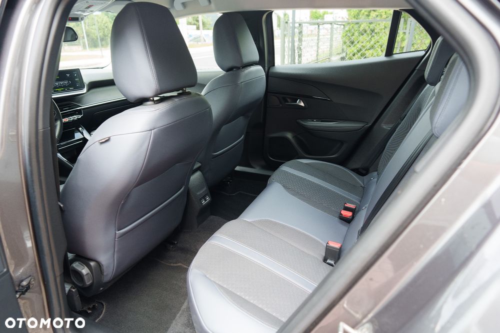 Peugeot 2008 PureTech 130 Allure - 11