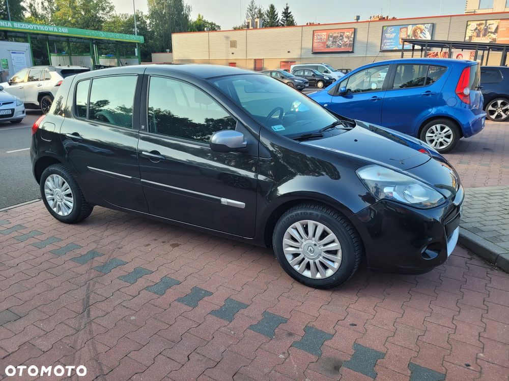 Renault Clio 1.2 16V TCE Dwudziestka - 2