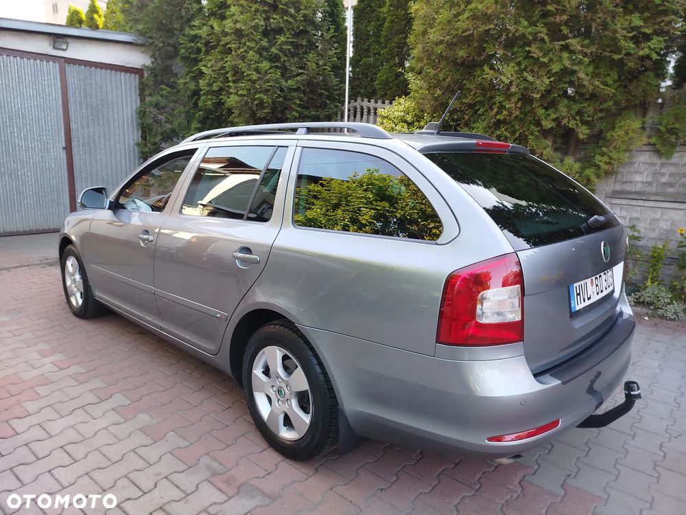 Skoda Octavia 1.6 TDI DPF FAMILY - 10