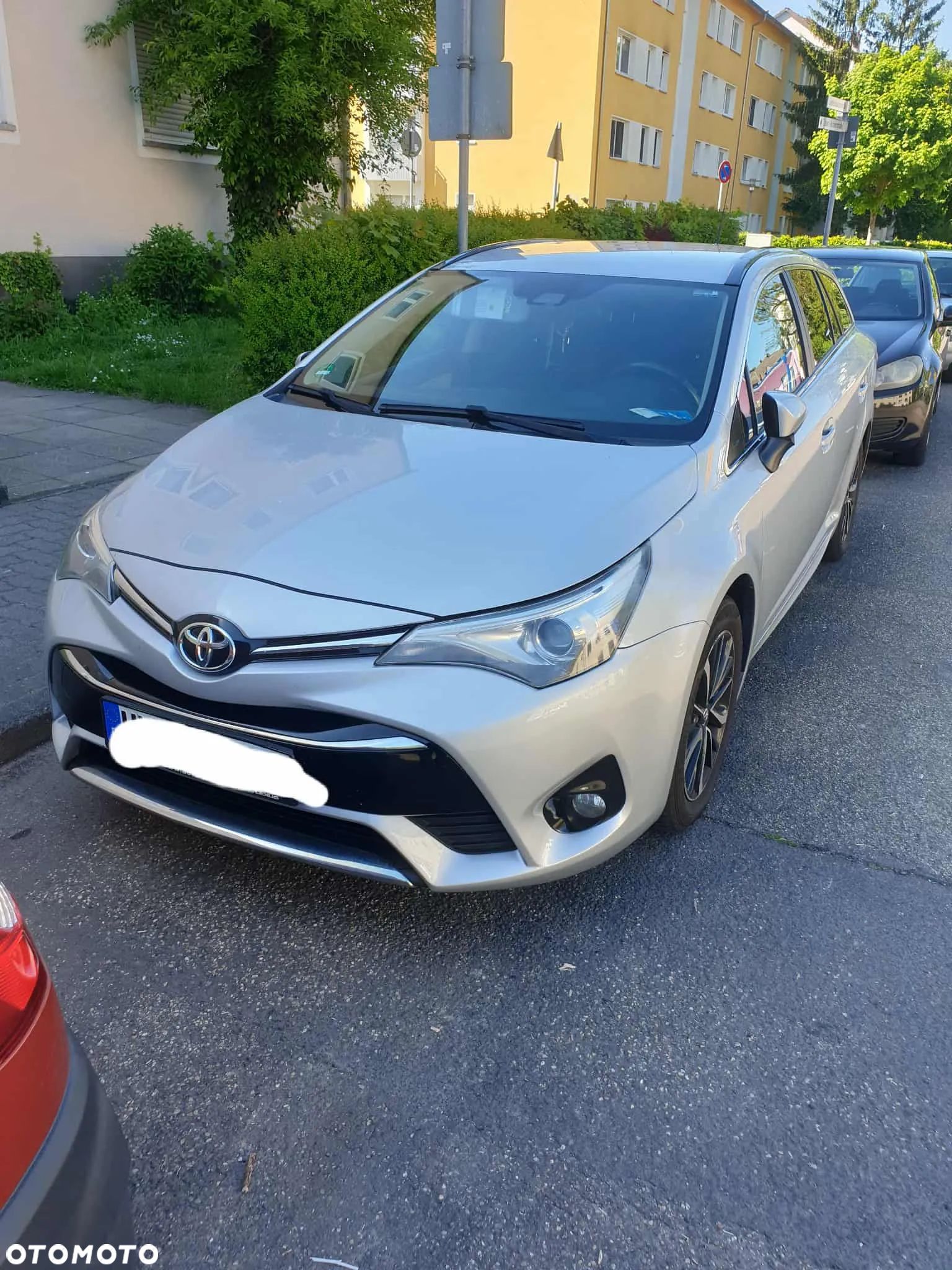 Toyota Avensis - 1