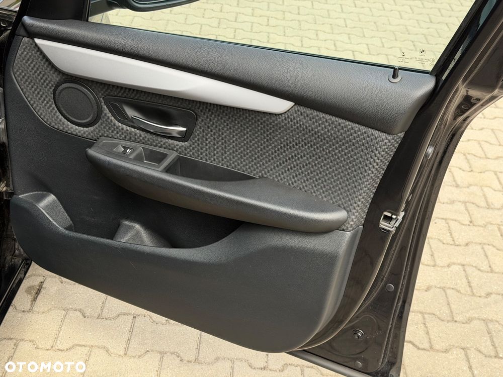 BMW Seria 2 218d Advantage sport - 23