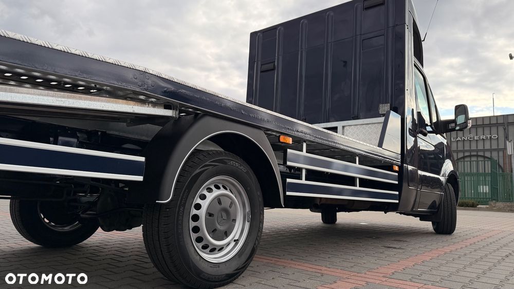 Mercedes-Benz Sprinter 319 - 26