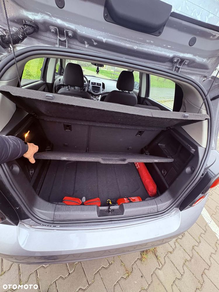 Chevrolet Aveo 1.2 LS - 4