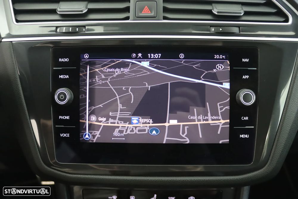 VW Tiguan 2.0 TDI R-Line DSG - 27