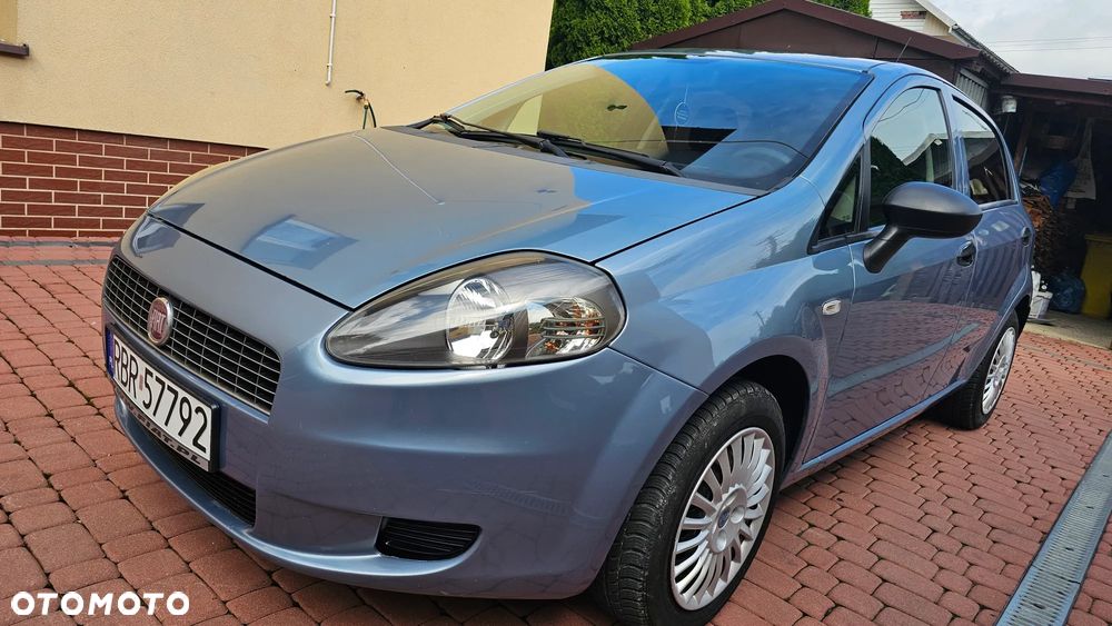 Fiat Grande Punto Actual 1.2 8V Estiva - 14