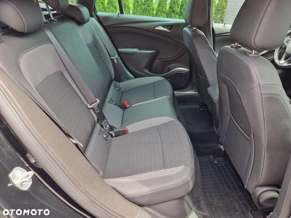 Opel Astra - 16