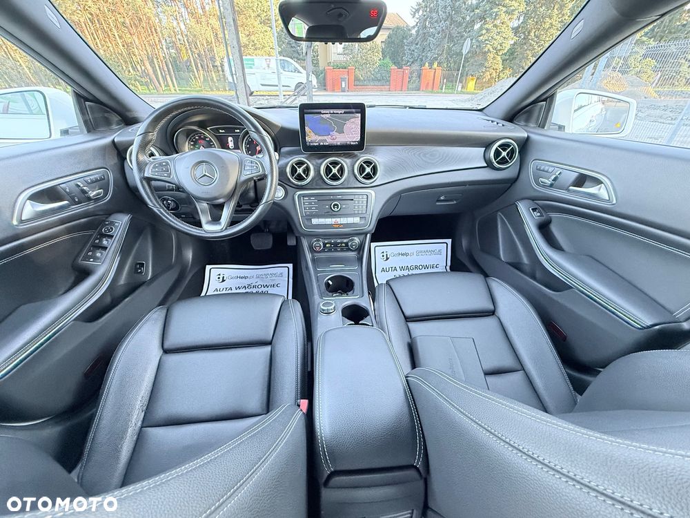 Mercedes-Benz CLA - 26