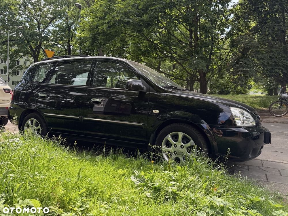 Kia Carens 2.0 EX - 7