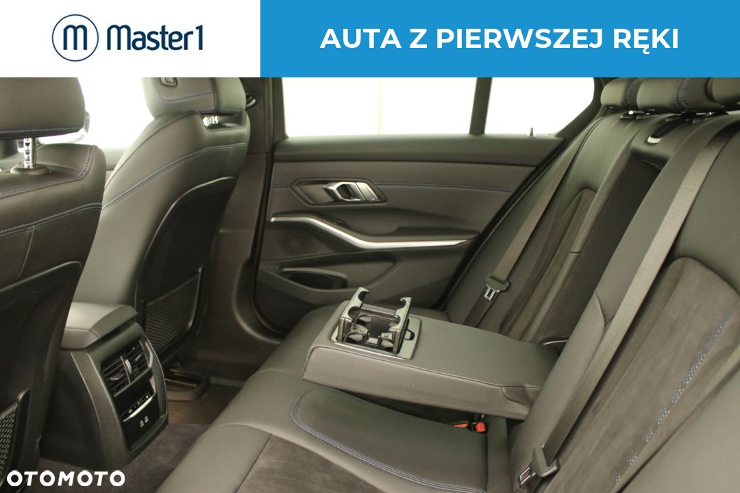 BMW Seria 3 318i M Sport - 8