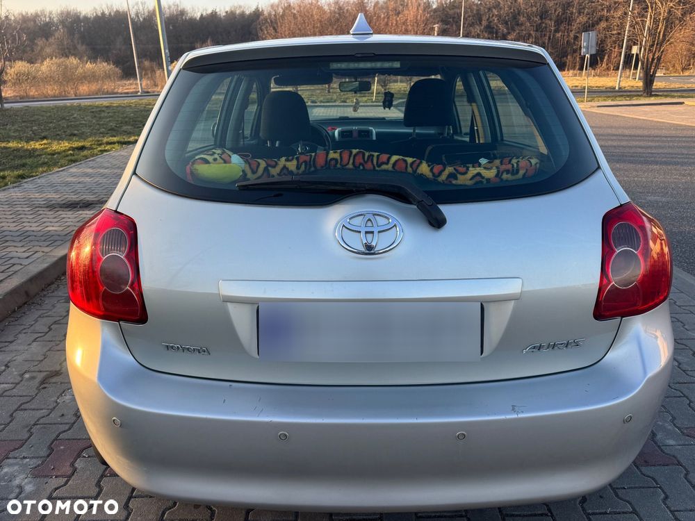 Toyota Auris - 4
