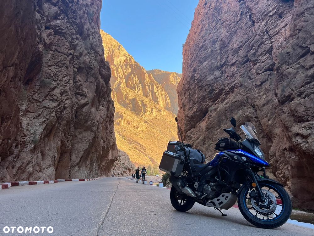 Suzuki V-STROM - 1