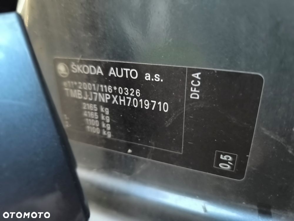 Skoda Superb 2.0 TDI DSG L&K - 25