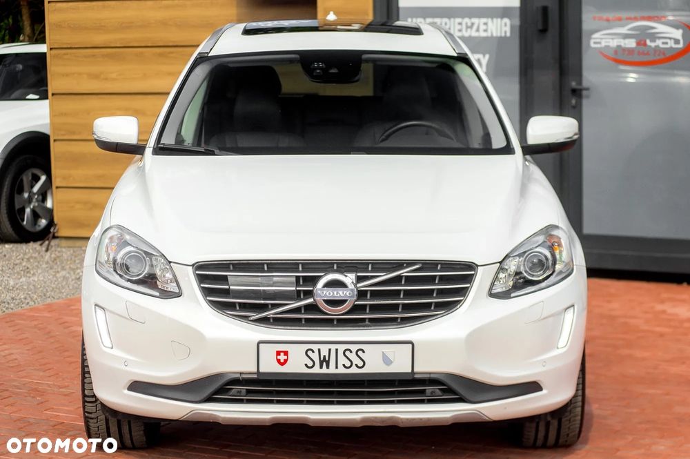 Volvo XC 60 D5 AWD Geartronic Ocean Race - 4