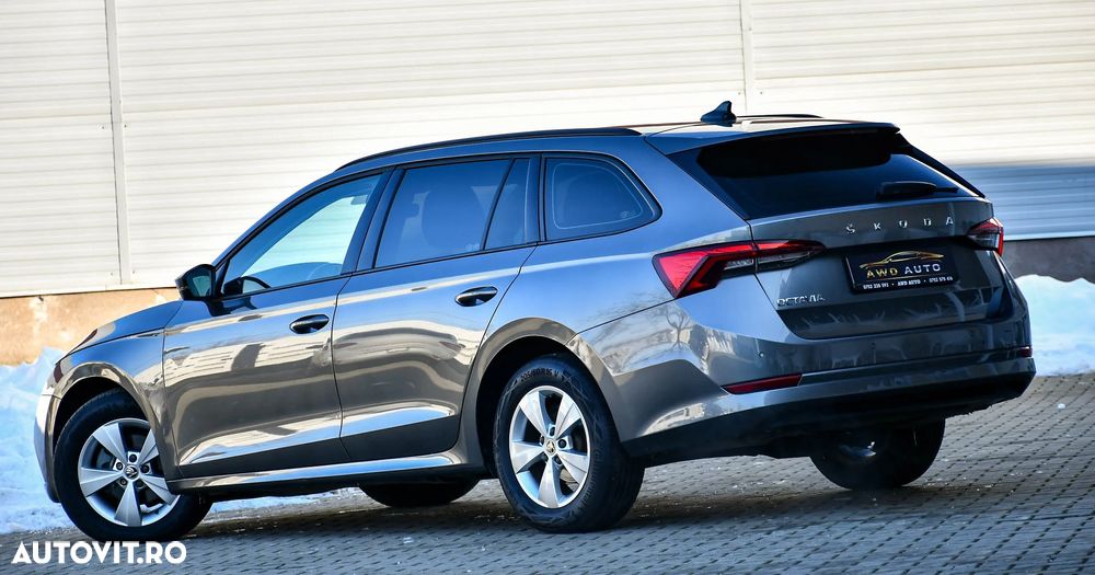 Skoda Octavia 2.0 TDI DSG Ambition - 5