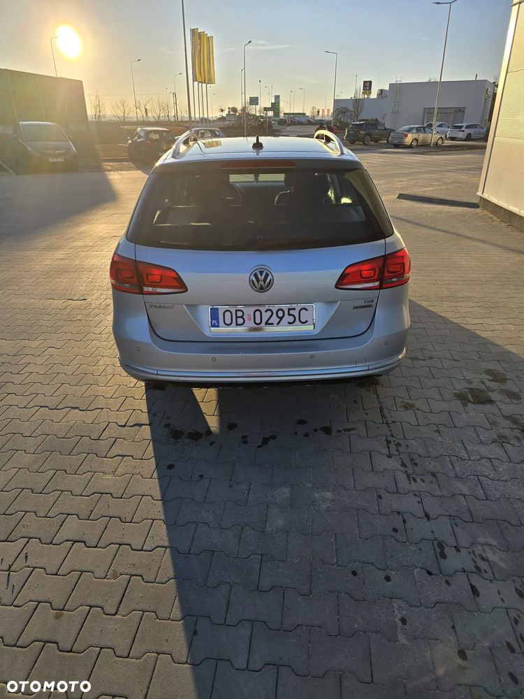 Volkswagen Passat 1.6 TDI Comfortline - 6