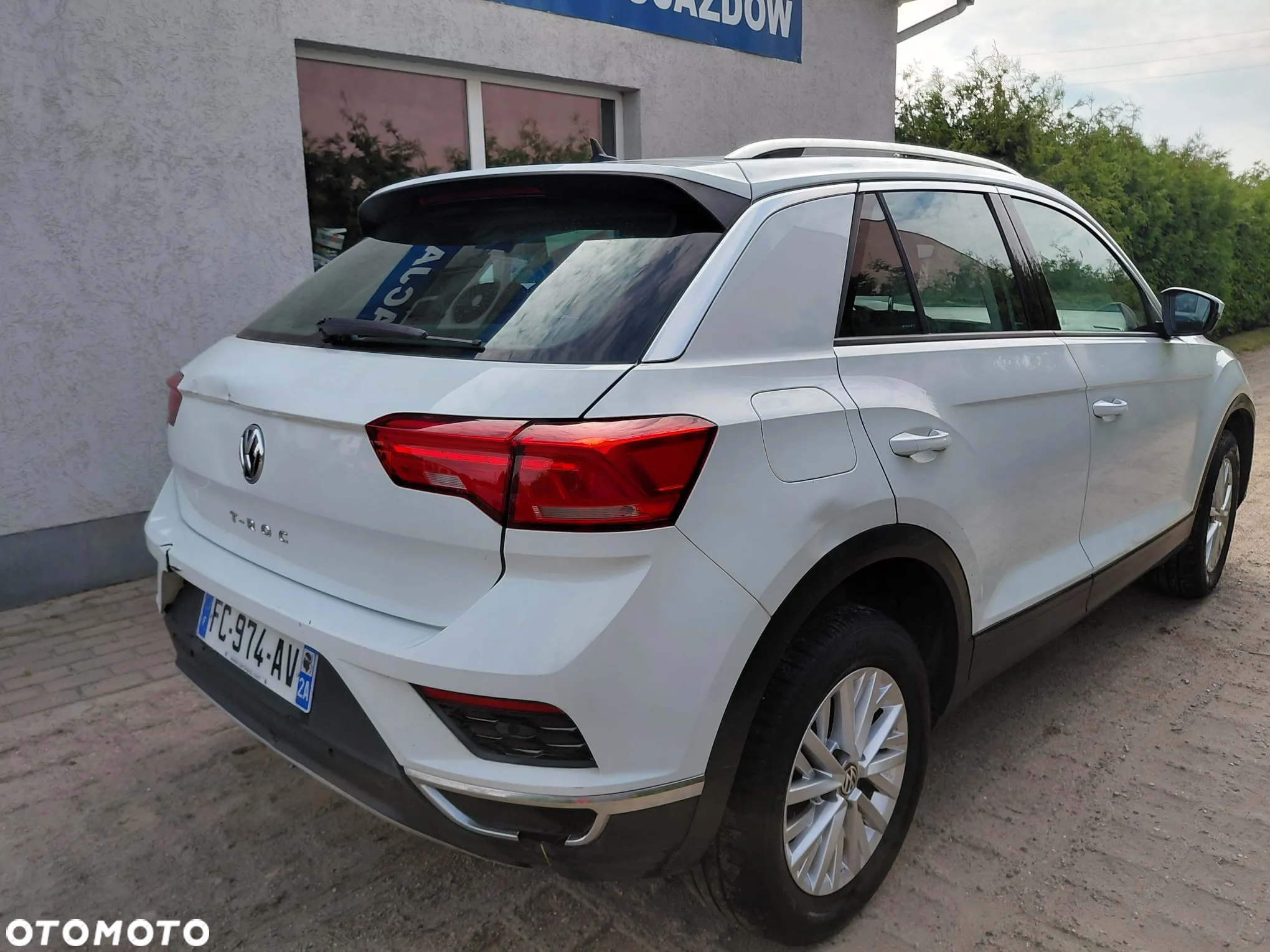 Volkswagen T-Roc - 4