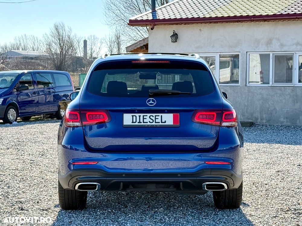 Mercedes-Benz GLC - 13