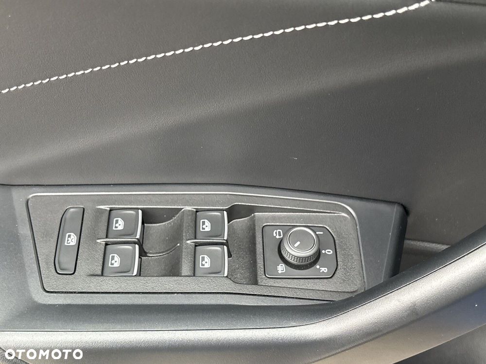 Volkswagen T-Roc 1.5 TSI Style DSG - 12