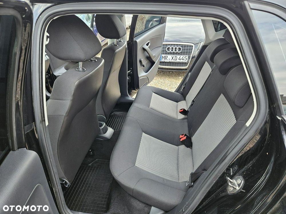Volkswagen Polo - 9