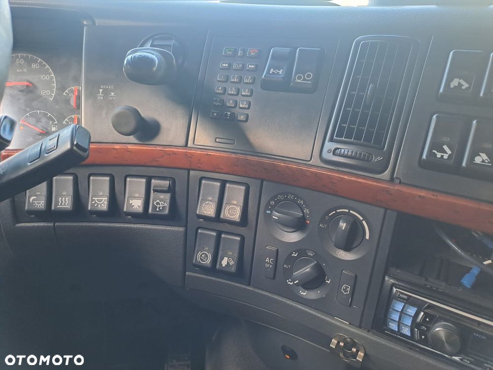Volvo FH 480 6x4 - 15