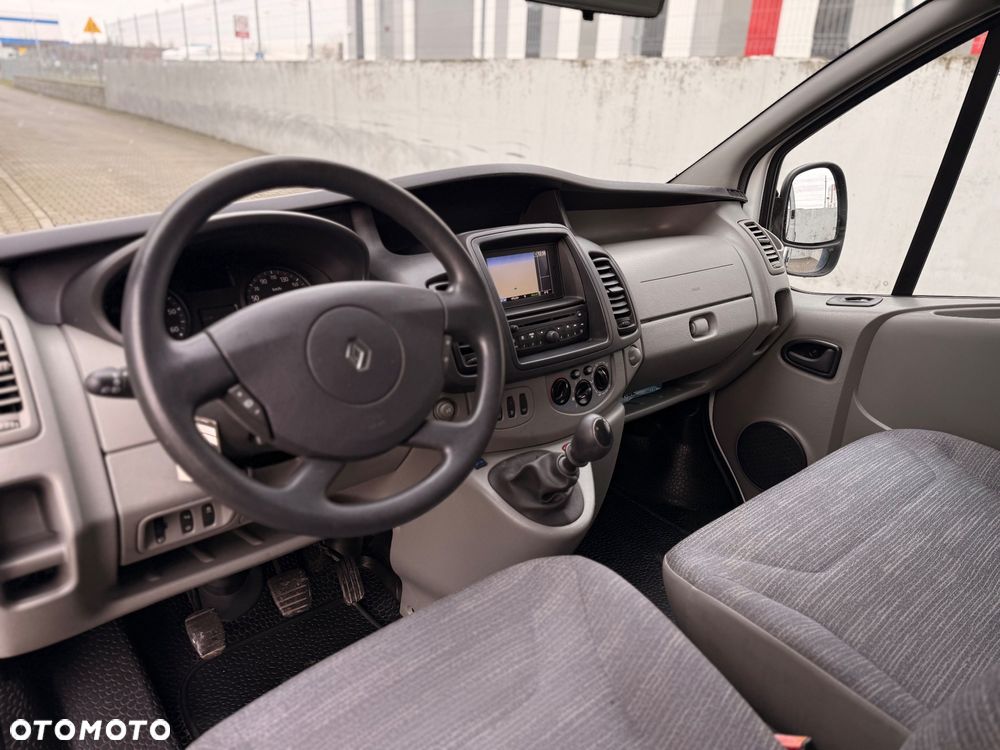 Renault Trafić - 17