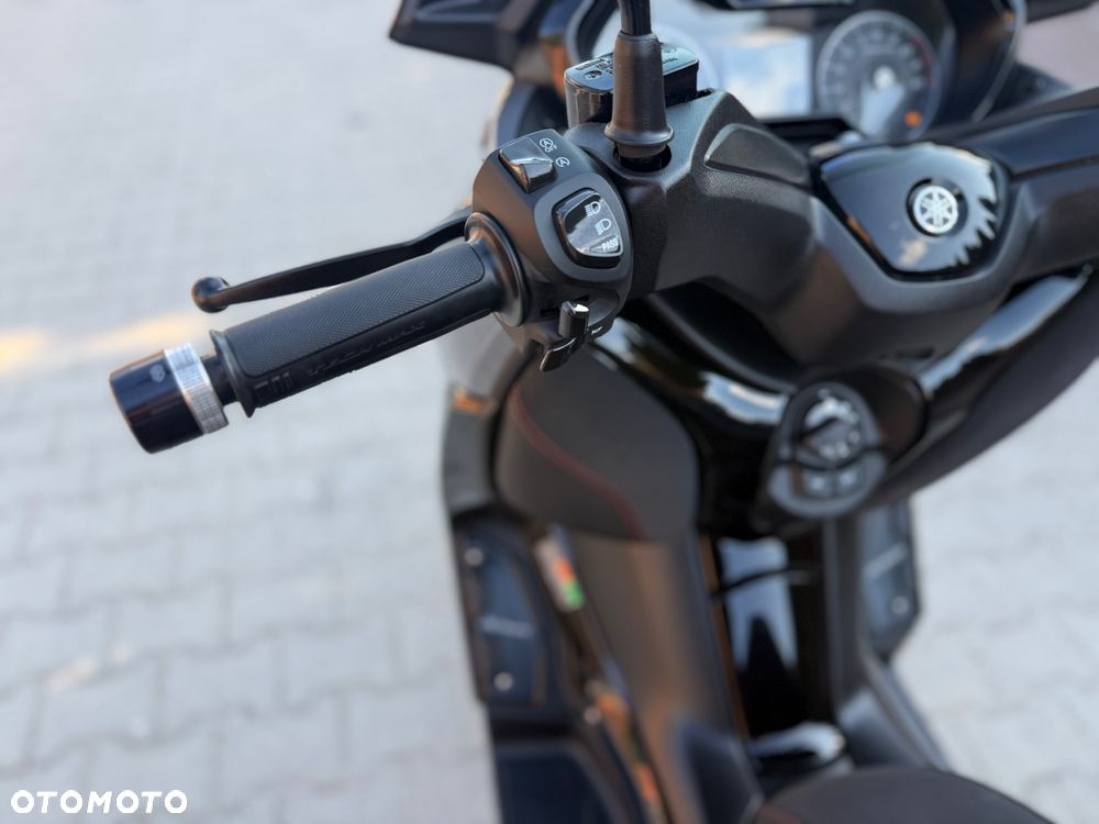 Yamaha X-max - 23
