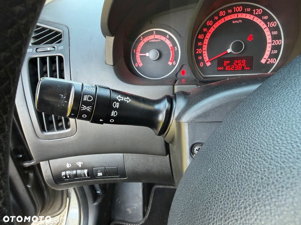 Kia Ceed 1.6 CRDi 90 ISG Spirit - 24