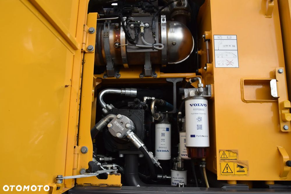 Volvo EWR150E / 6400 MTH / KOPARKA KOŁOWA / KABINA / KLIMATYTZACJA / SPYCH / STABILIZATORY / DODATKOWY OSPRZĘT / 3 ŁYŻKI / SPROWADZONA - 19