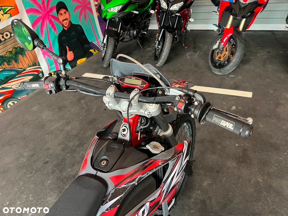 Yamaha WR - 12