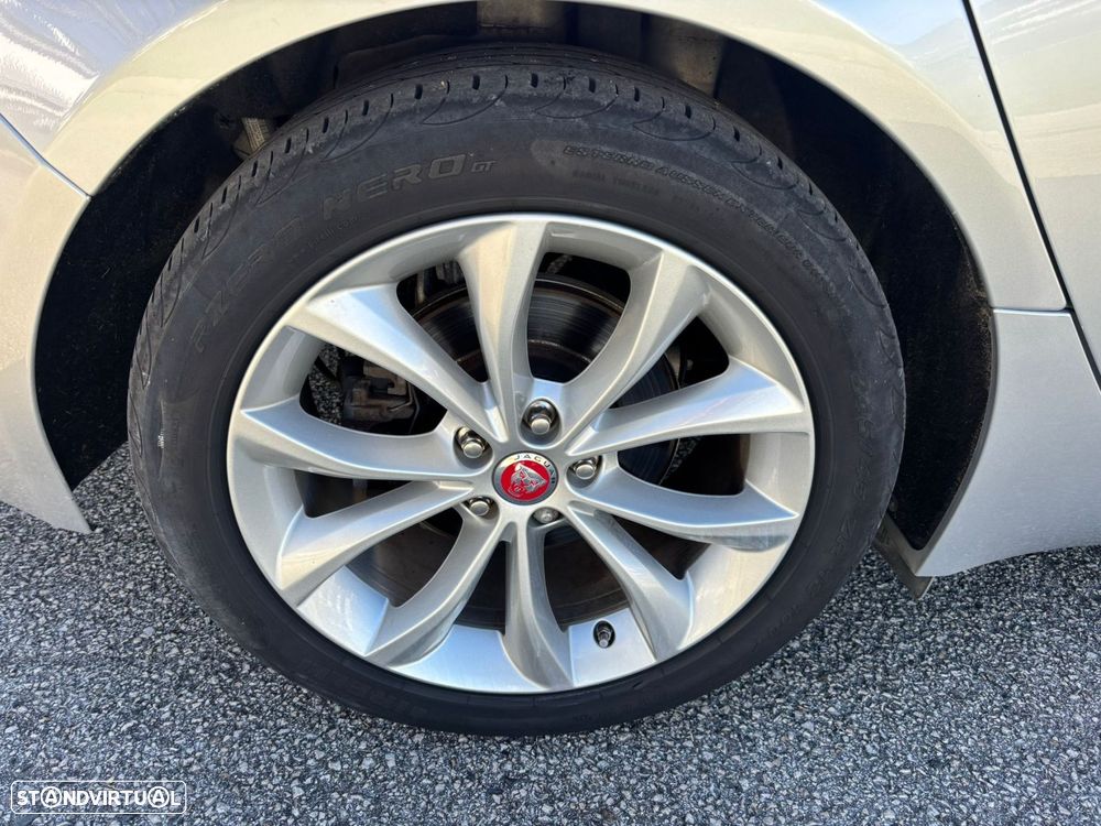 Jaguar XF 2.0 D Prestige Aut. - 52