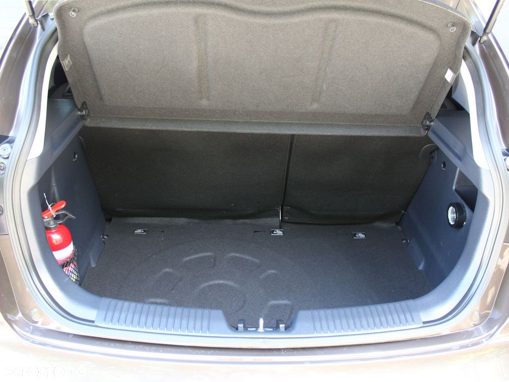 Kia Rio - 13