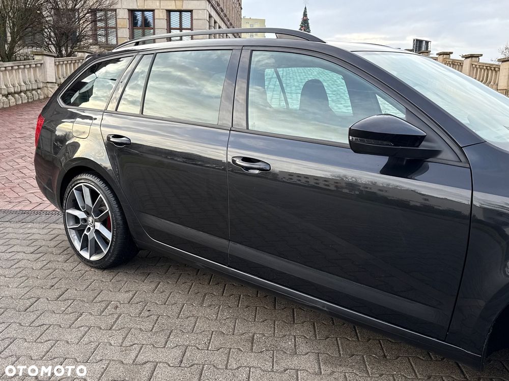 Skoda Octavia 2.0 TSI RS DSG - 23