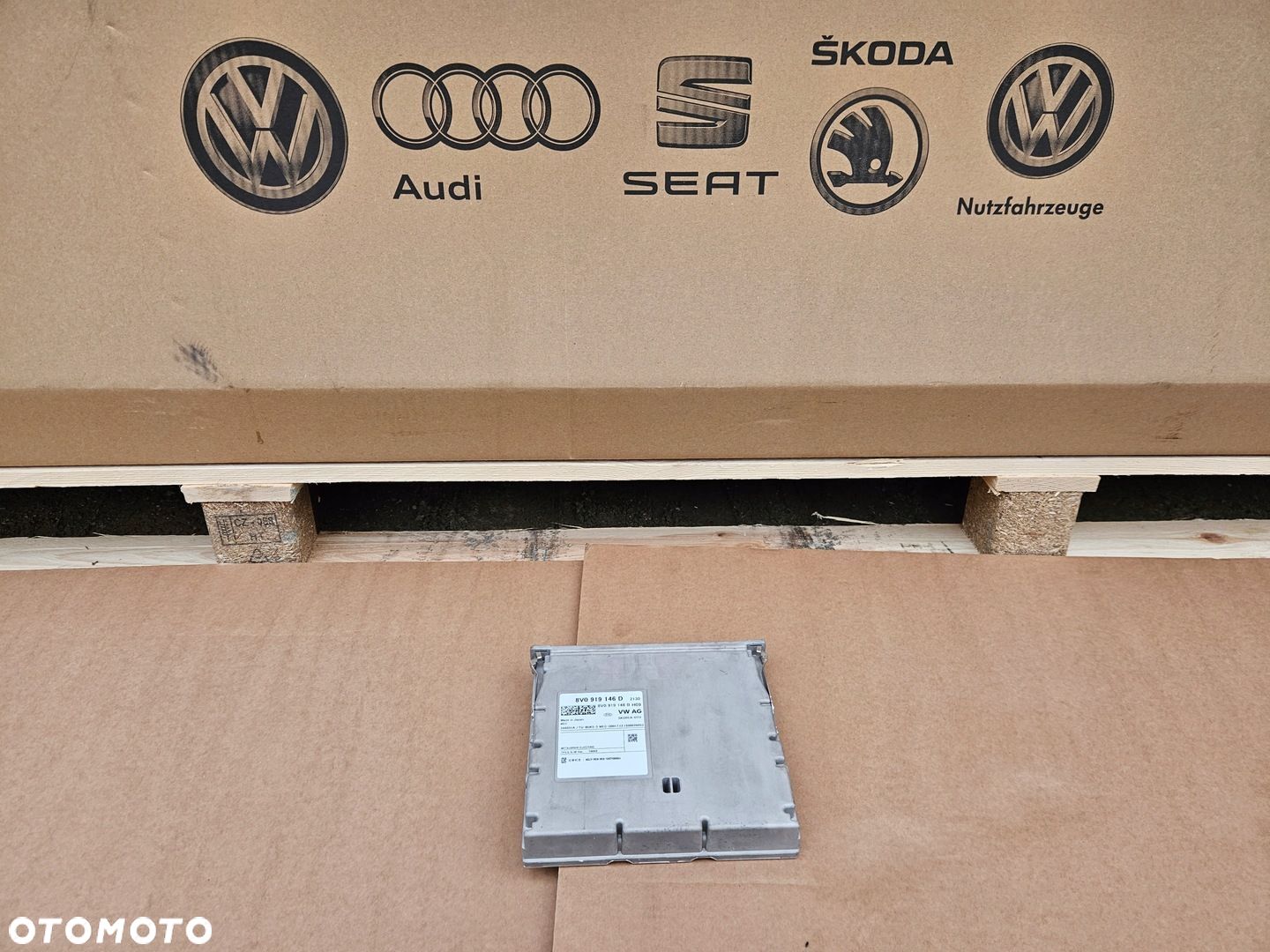 AUDI OE STEROWNIK MODUŁ TUNER TV 8V0919146D - 1