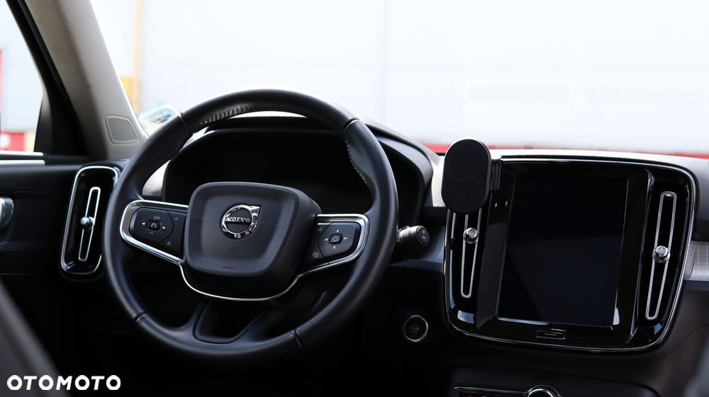 Volvo XC 40 T4 AWD Momentum - 9