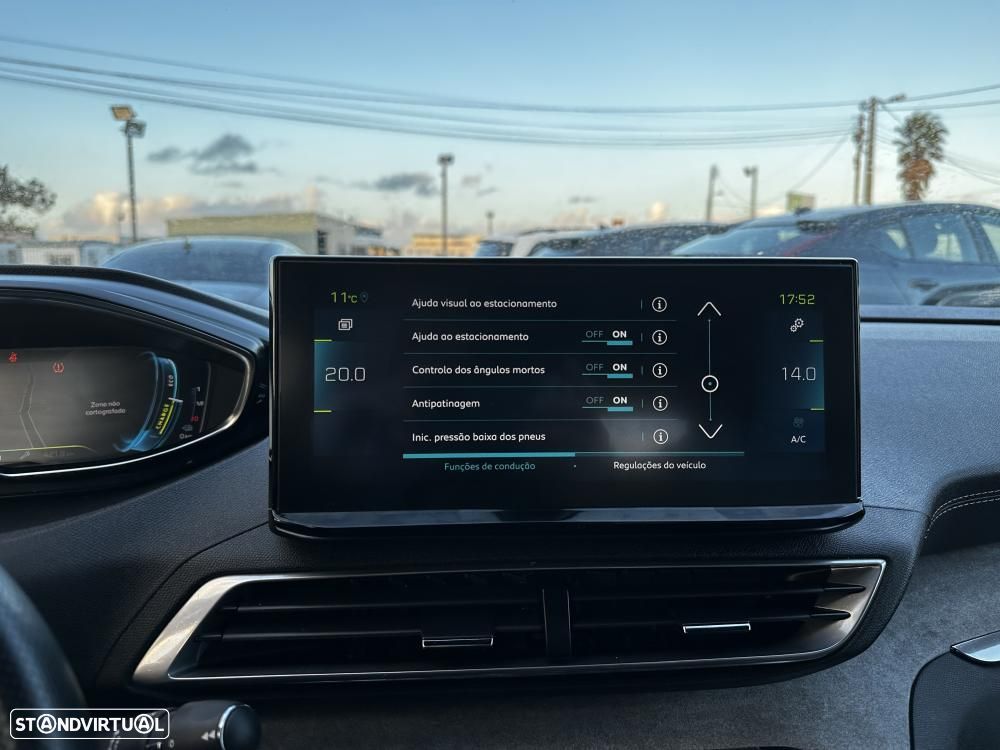 Peugeot 3008 1.6 Hybrid GT Pack e-EAT8 - 33