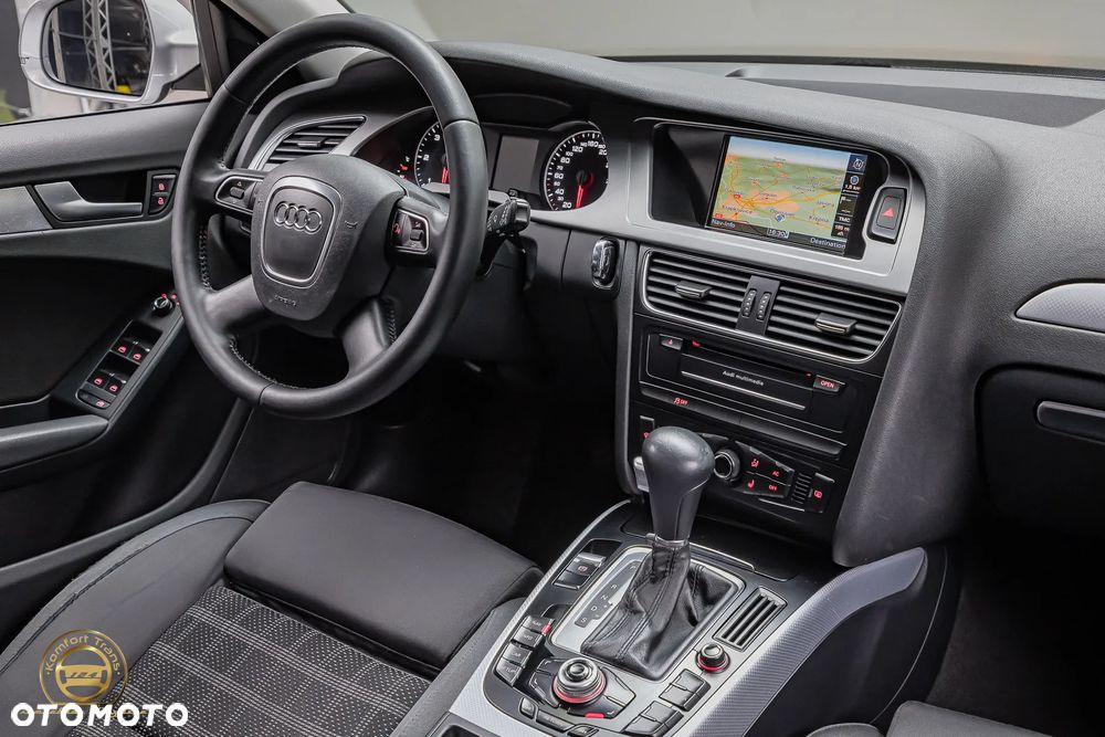 Audi A4 Avant 2.0 TDI DPF multitronic S line Sportpaket - 6