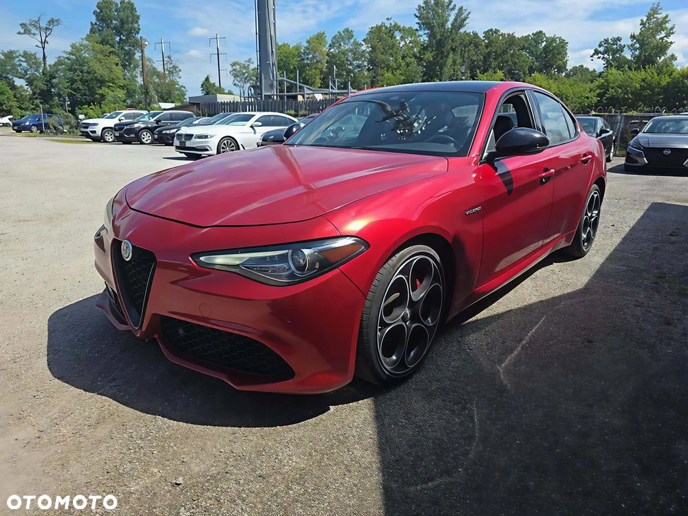 Alfa Romeo Giulia - 1