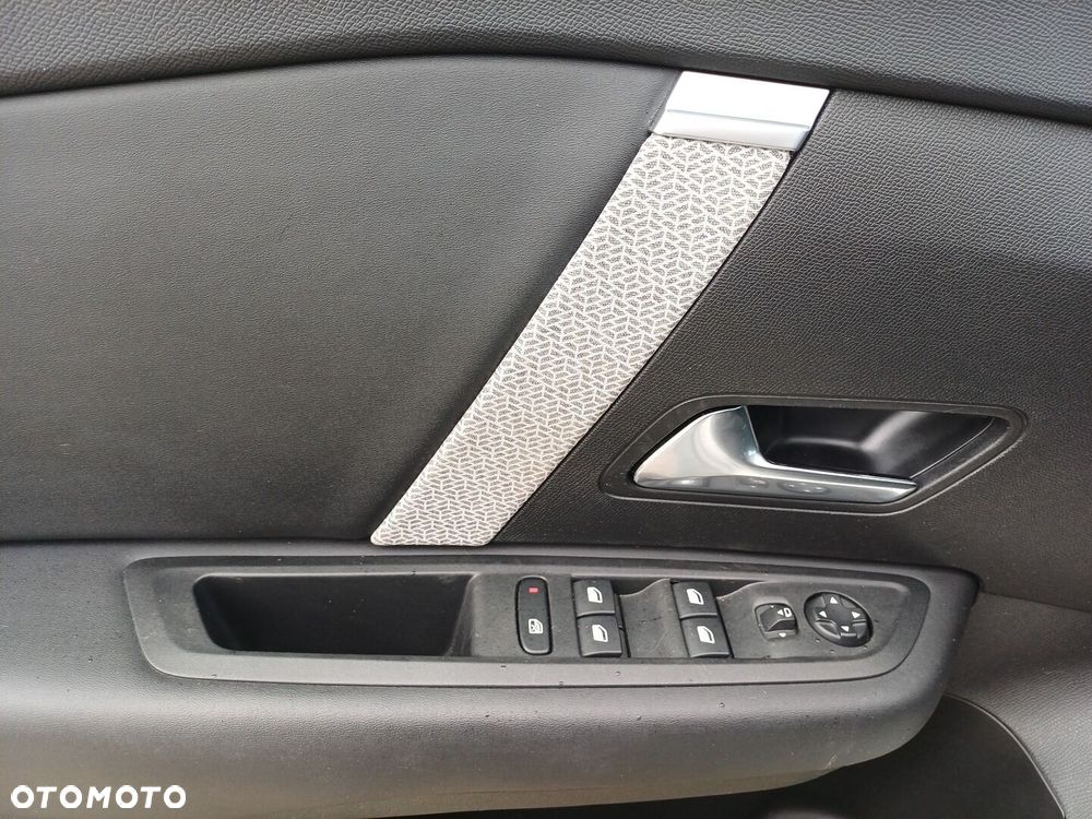 Citroën C4X 1.2 PureTech Max S&S EAT8 - 24