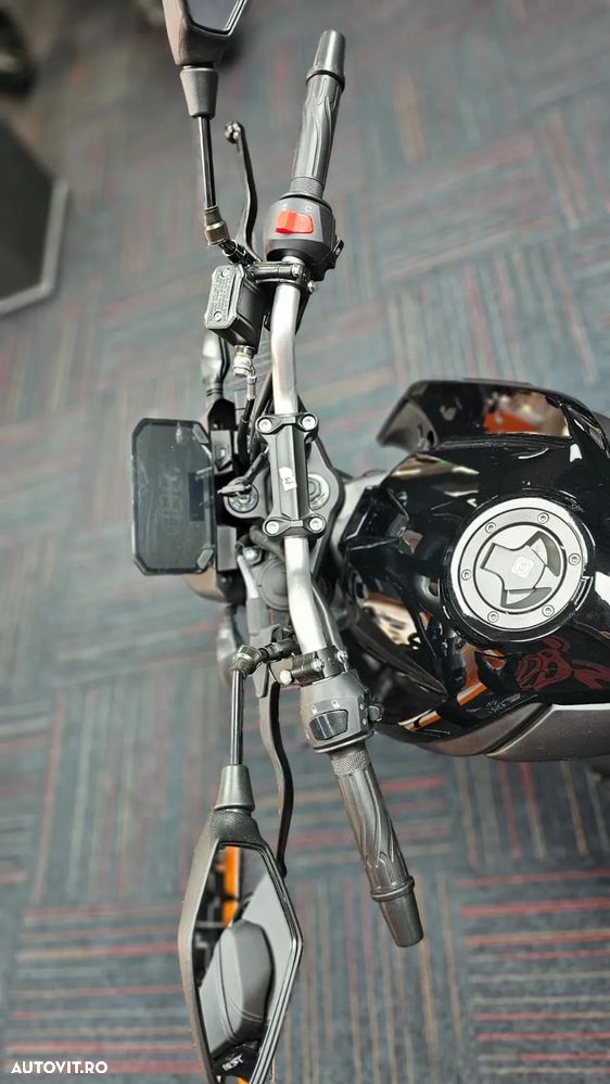 Voge R125 - 9