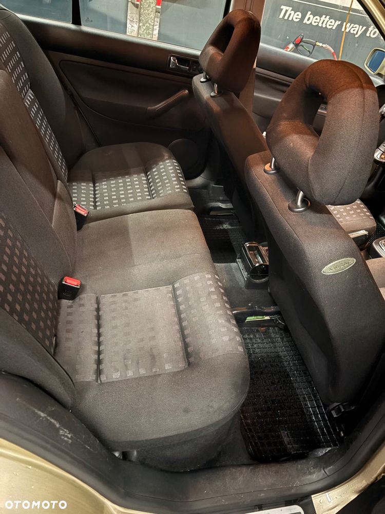 Volkswagen Bora - 13